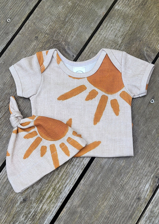 suns short sleeve onesie and knot hat