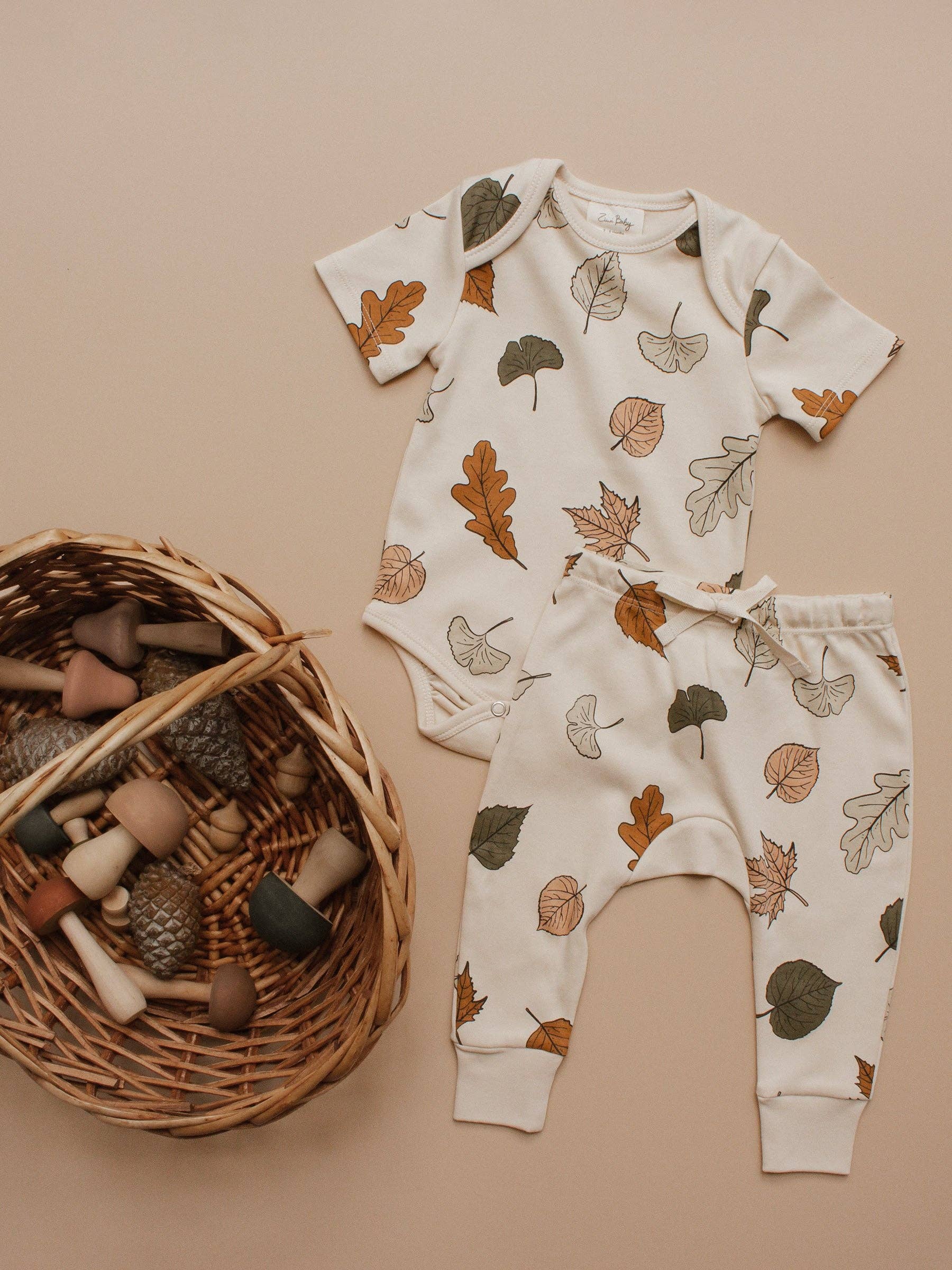 Autumn Leaf Organic Short-Sleeve Bodysuit and pants set