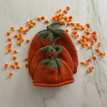 Load image into Gallery viewer, Knitted pumpkin hat
