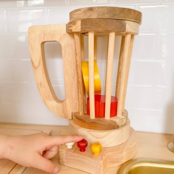 wooden blender by qtoys