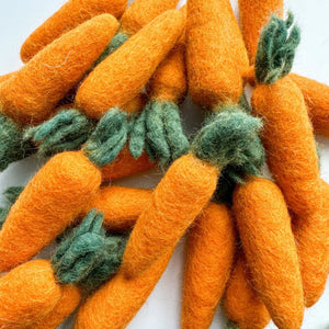 orange mini felt carrots