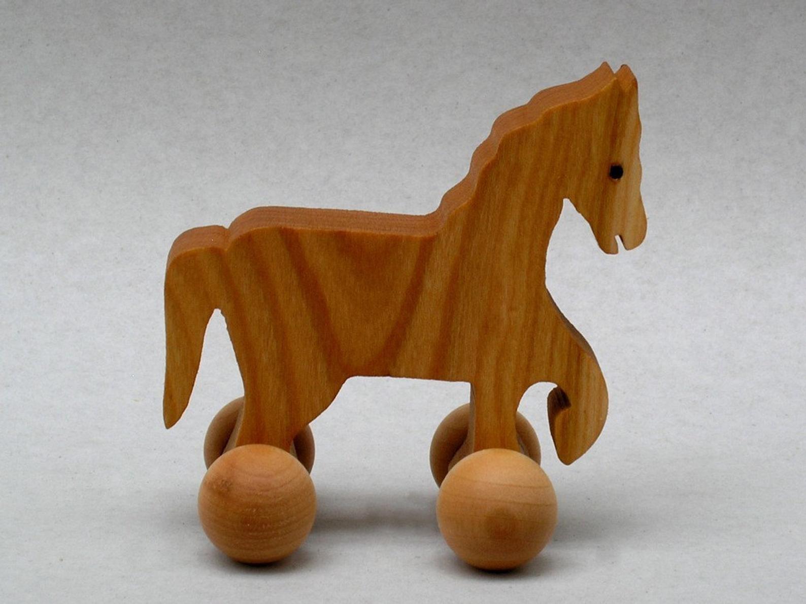 Rollie horse